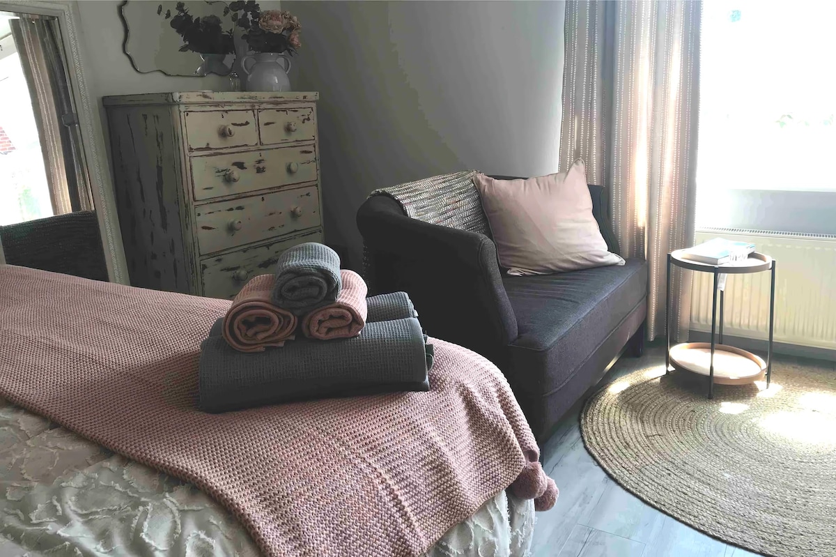 Popular Airbnb listing: Southwold Snug, a cosy 1 bed self contained annex in Southwold