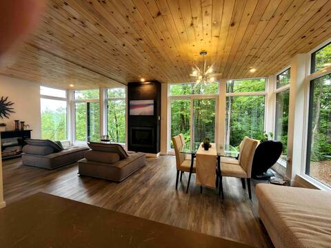Nature getaway w sauna & rooftop near ski & trails