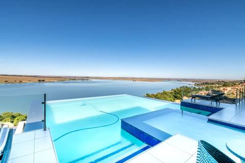 5 bedroom House in estate at Bronkhorsbaai