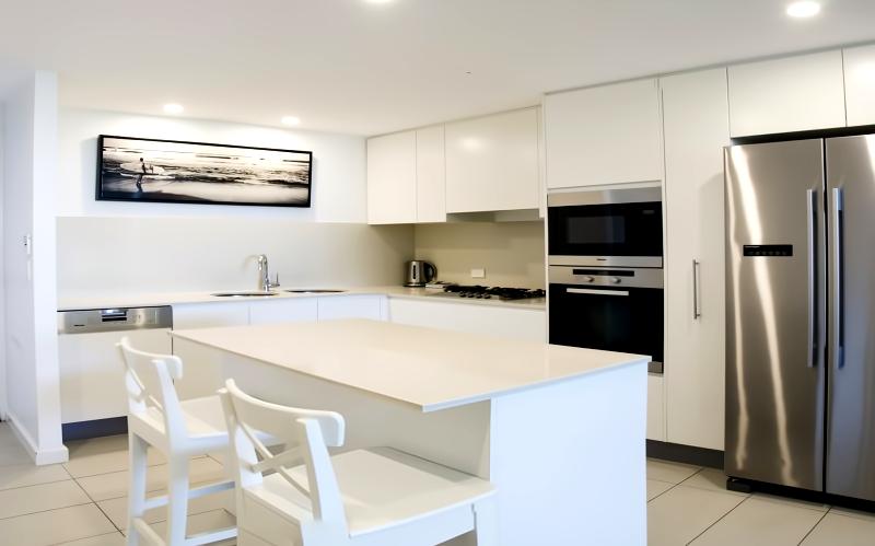 Popular Airbnb listing: Fabulous Family Apartment - Walk to Beach in Coolangatta