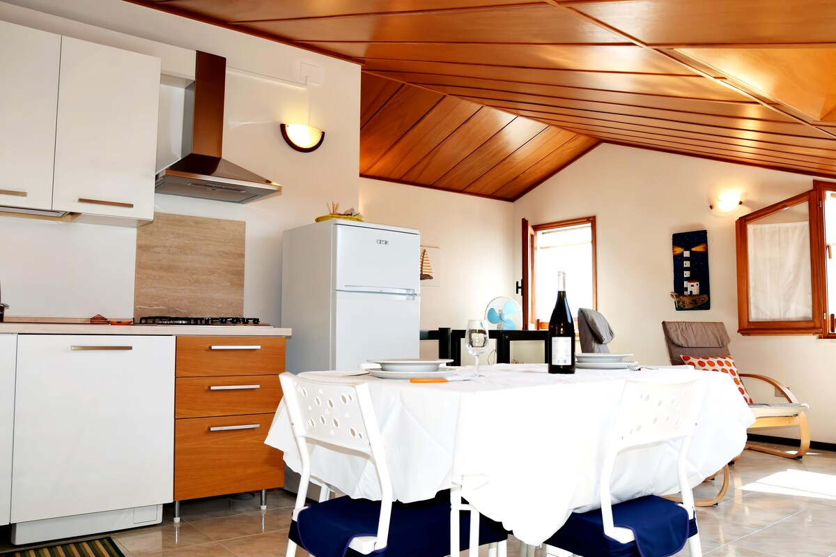 Top Airbnb: Romantic attic on the seafront of Sant'Antioco in Sant'antioco