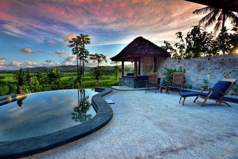 Villa Blue Steps, private villa with stunning view
