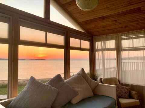 Family friendly sandy beach front cottage