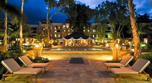 Top Airbnb: Luxury Studio 322 :  Ocean Front Resort & Spa in Cairns Regional