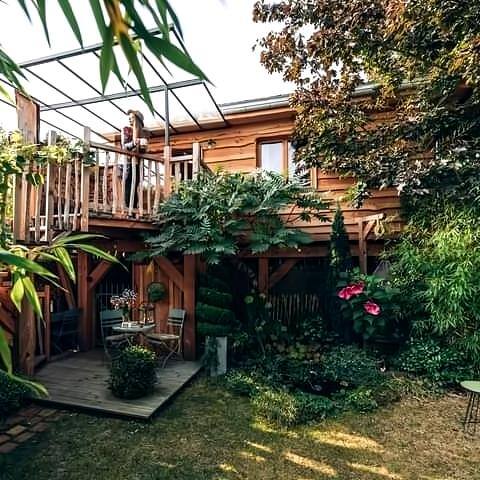 The cabin of the good path and its spa, unusual place