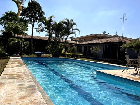 Chalet with pool and barbecue grill on Park Way