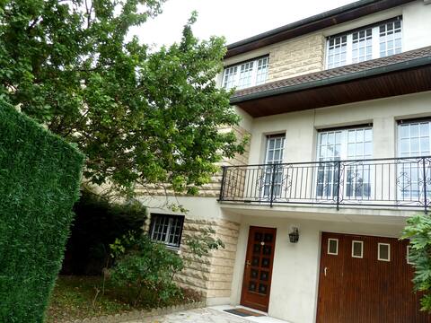 Villa 5*, Paris Porte d 'Italie, garden, 2 car parks