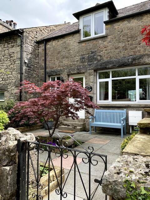 Arnside Cottage - A home from home
