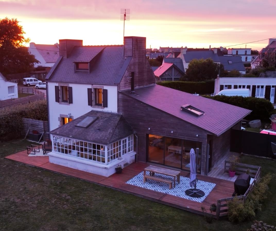 Successful Airbnb property: Beautiful family home 2 steps from the beach in Plouescat