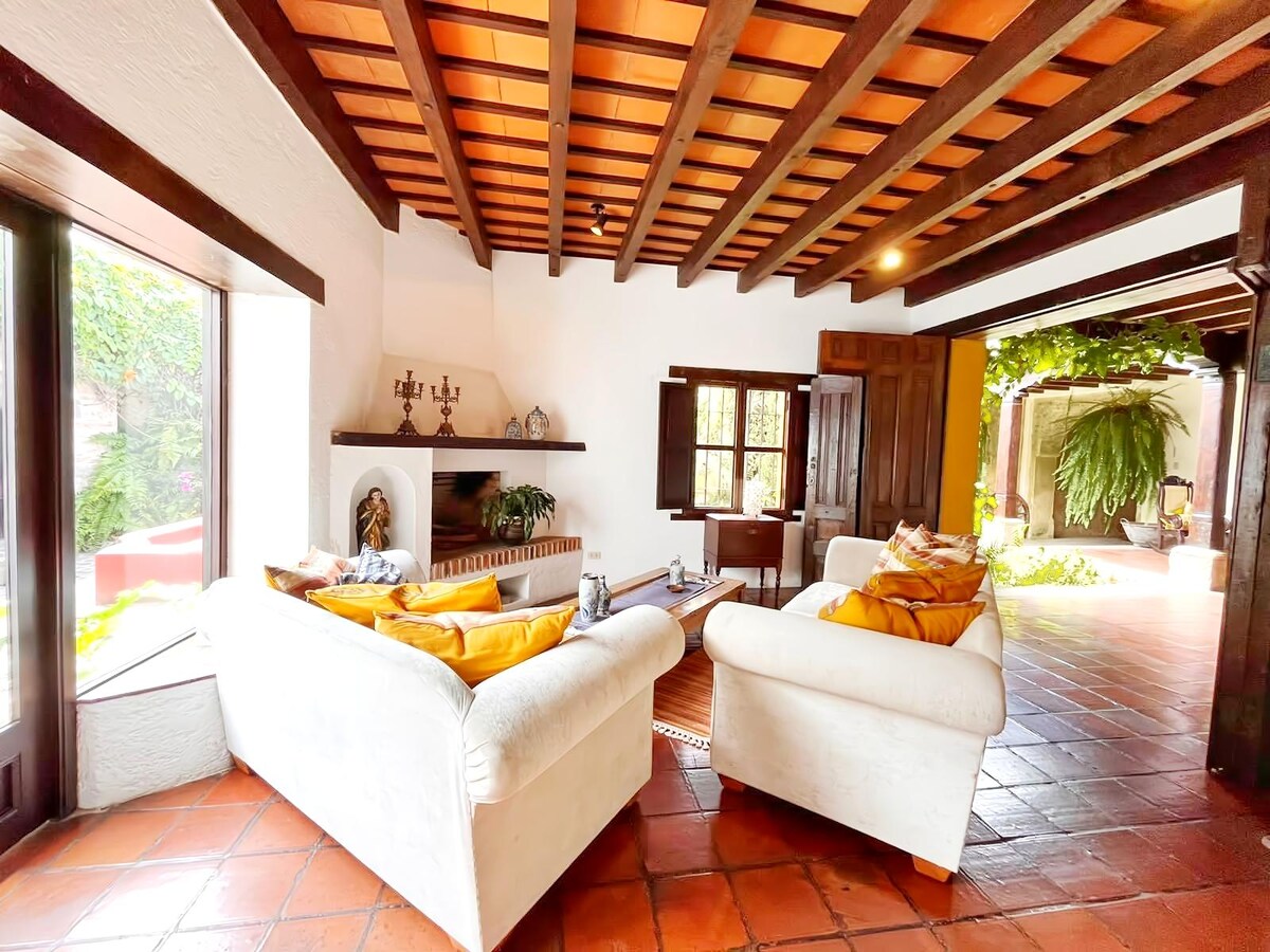 3BR Villa in Antigua Guatemala — 3 bedroom vacation rental in Antigua Guatemala