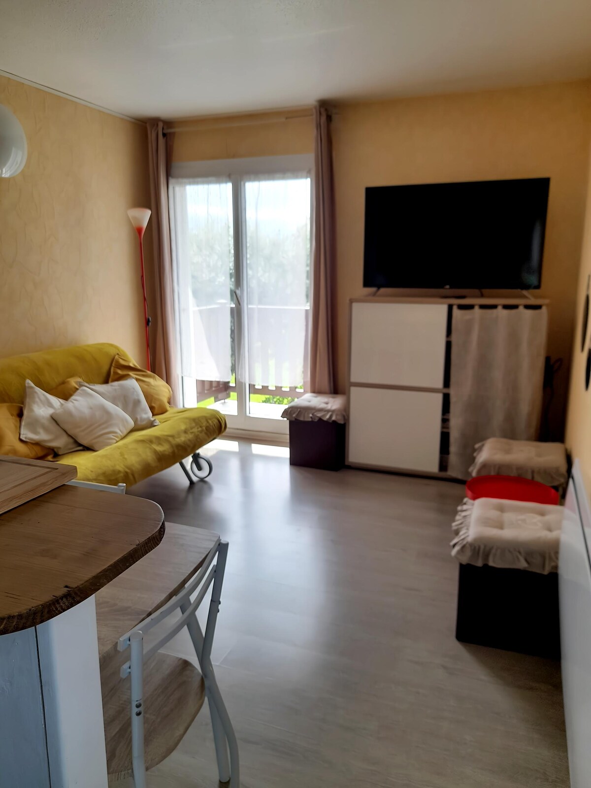 Proprietà Airbnb di successo: beachfront apartment a Blonville Sur Mer