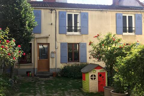 50m2 Orsay center at 500m RER /Paris-faculté-Saclay