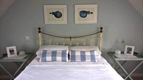 Renovated fishing cottage close to the beach