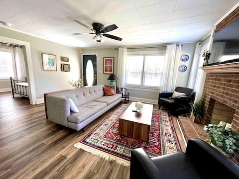 Cozy Coats Cottage: Campbell & Wedding Venues!