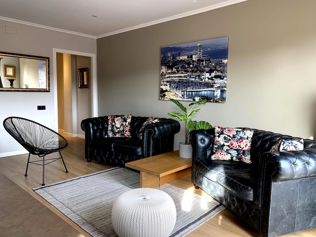 Successful Airbnb property: ★SUNNY 3 BD PENTHOUSE MONTJUIC VIEWS/FIRA/CONGRESS in La Font De La Guatlla
