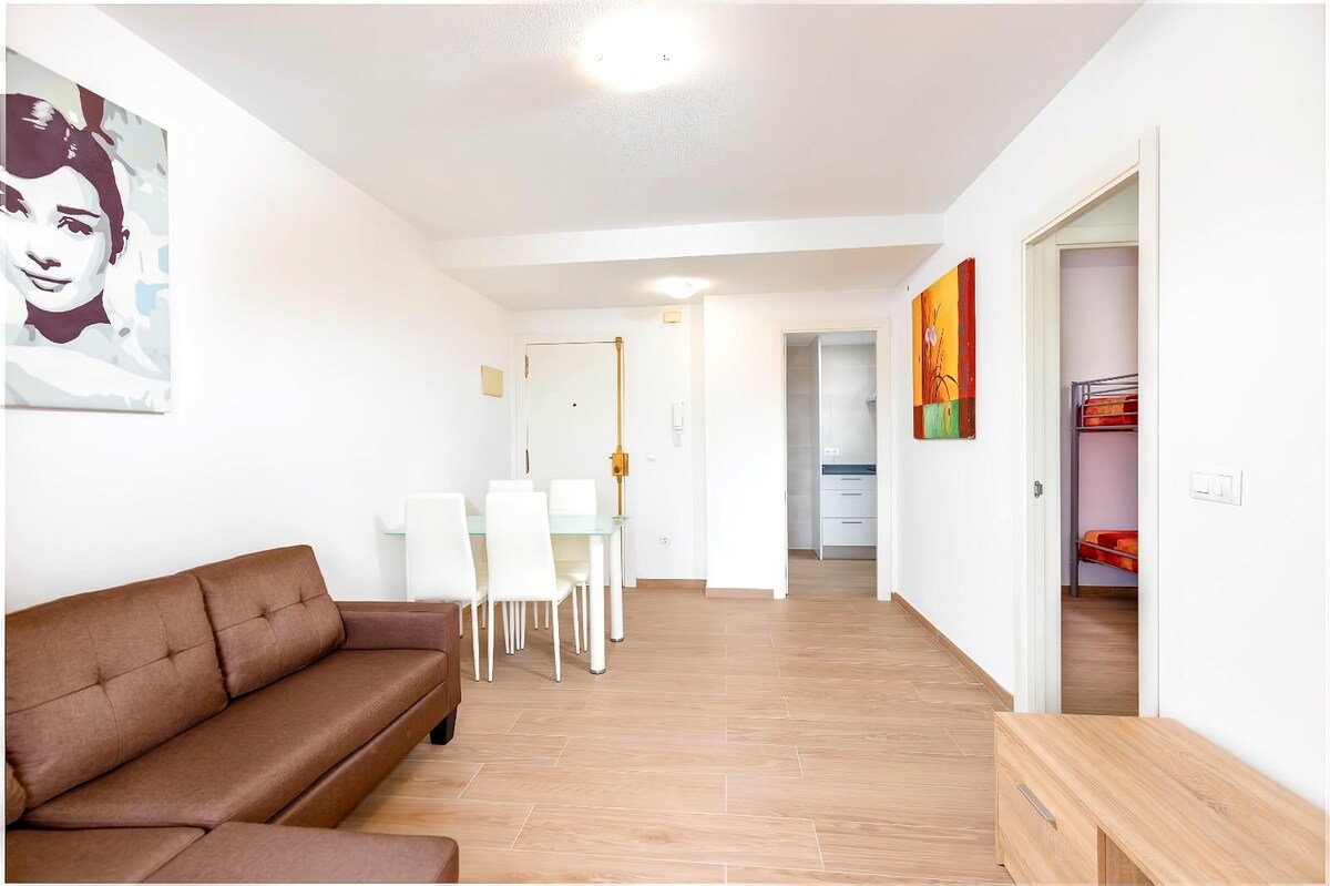 Successful Airbnb property: Apartment in Playa de Gandía in Gandia