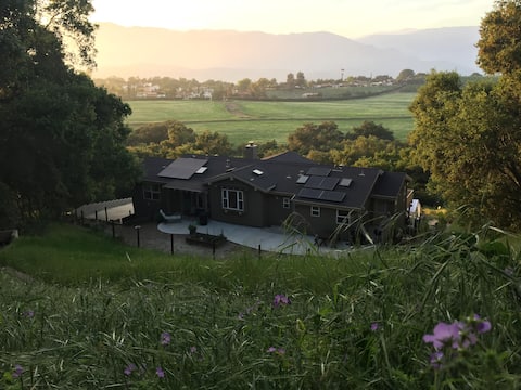 Mountain & Valley Views
3bed/2bath/2car garage
