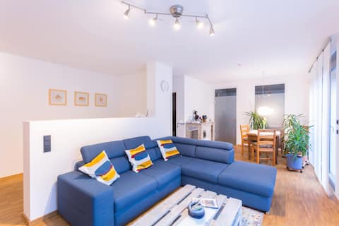 Top performing Airbnb: 1-room apartment near Frankfurt in Offenbach Am Main