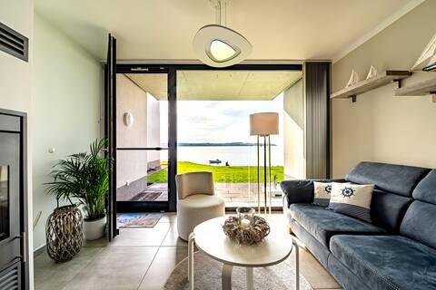 Cozy apartment with fantastic sea views
