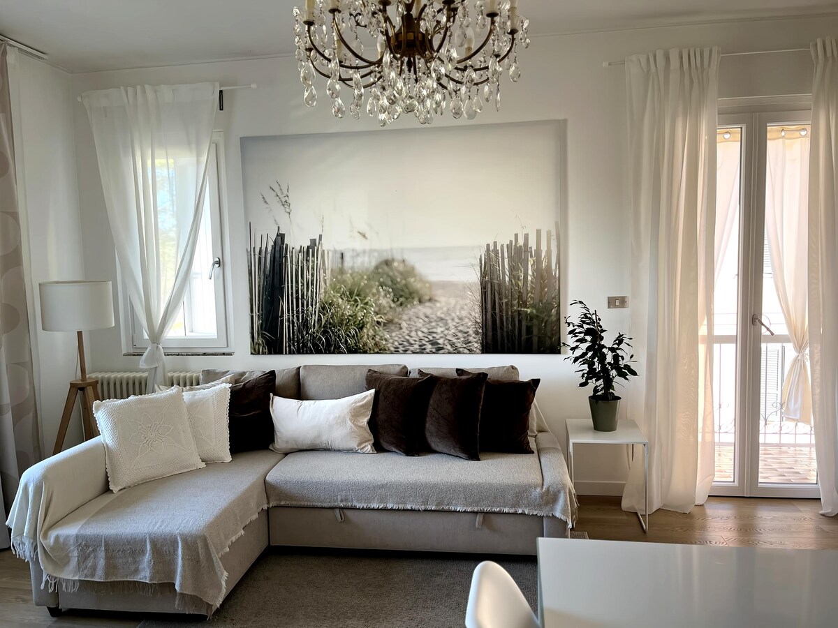 Annuncio Airbnb popolare: Family Apt 2 Sirmione cin it017179c2lhuobmb2 a Sirmione