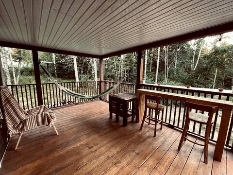 Forest villa in Anse-de-Roche near the Fjord