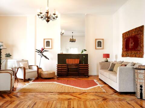 Prime Nile view two-bedroom apartment in Zamalek