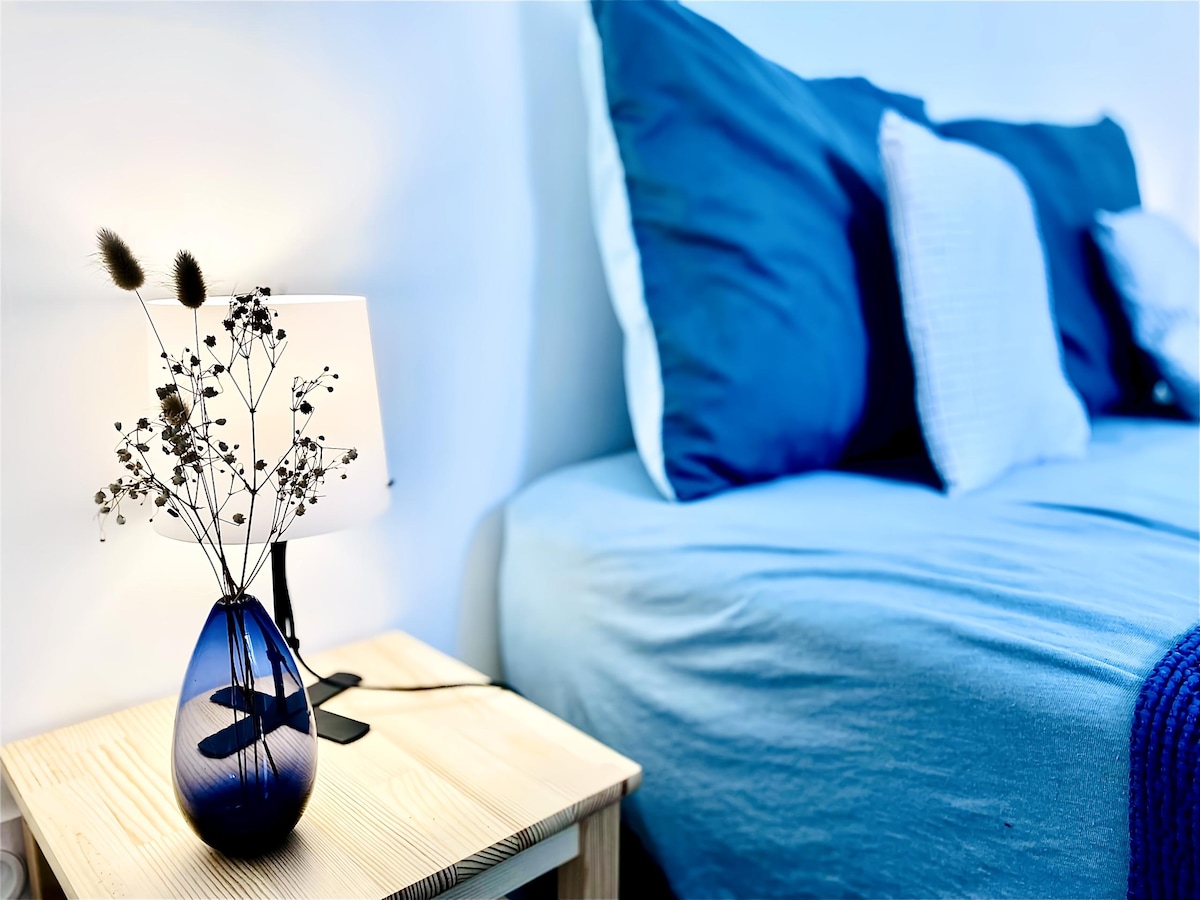 Successful Airbnb property: Spacious and bright cocoon, with air conditioning & terrace. in Argelès Sur Mer