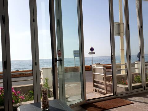 Playa de Almazora a house with a private pool