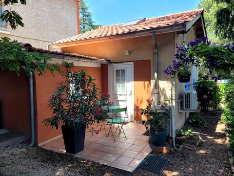 Small house between the Lyon mountains and Lyon