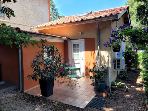 Small house between the Lyon mountains and Lyon