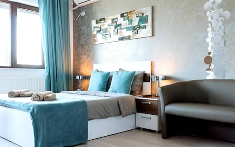 Luxurious Modern Flat 9 - Next to Metro Station