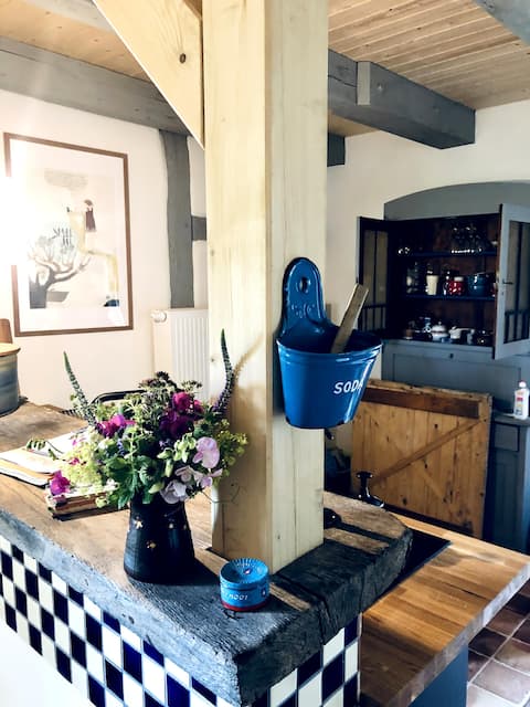 Wortshaus: Illustration & Vacation Rental with Sauna