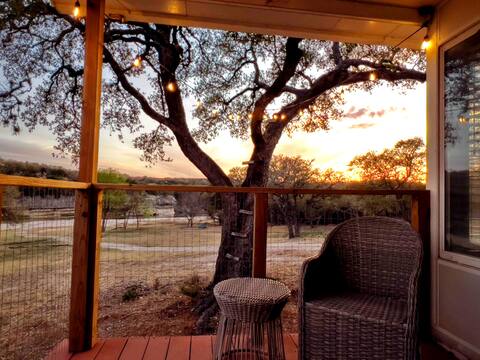 Cozy Riverfront Cottage w/ Stunning Hilltop Views