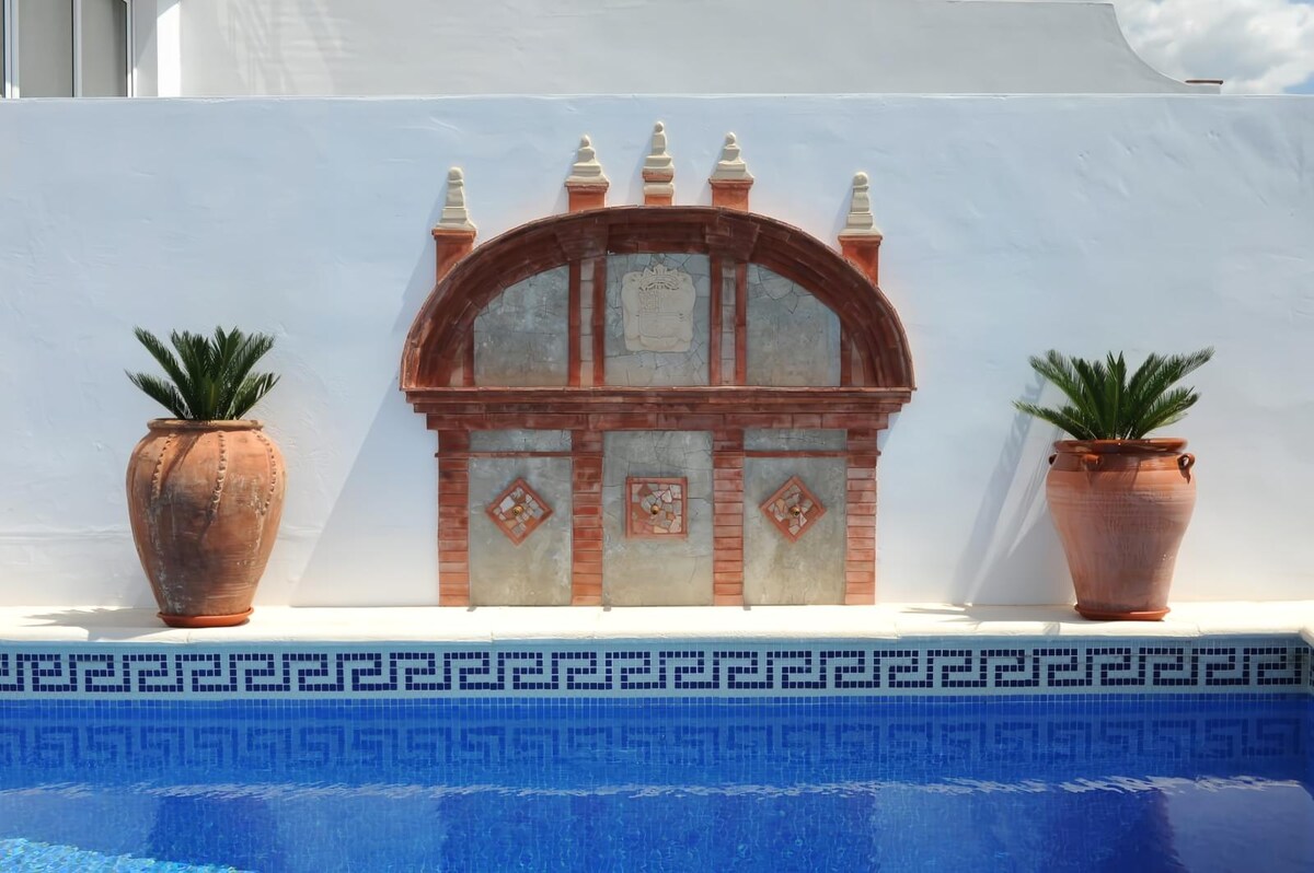 Top Airbnb: Casa Raquel, with a swimming pool, ocean and mountain views en Frigiliana