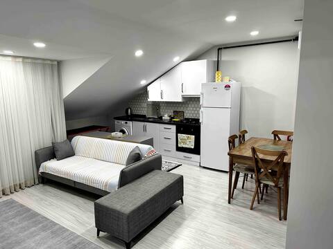 Central Loft in Merter - (A.C&Wi-Fi)