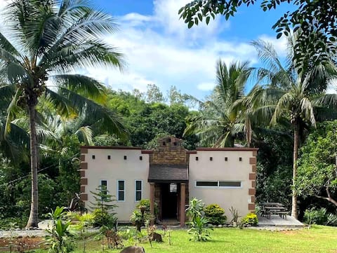 Staycation Bungalow at a Mountain Farm in Bataan