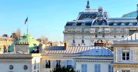 Luxury Apt Seine view 3 bdrm w A/C 1 750 sq ft