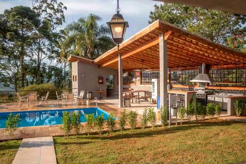 Villa 3000m2  7 suites  + 2 bedrooms  25min sp