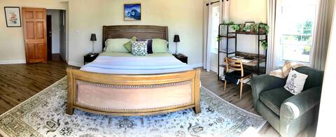 Beautifully renovated large Studio Apartment