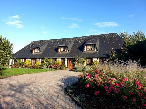 Charming Normandy farmhouse with indoor pool