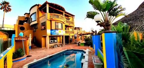 Beautiful beachfront 5 bedrooms home pool and spa