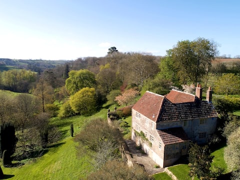 Luxury 3 bed Dorset cottage with stunning views