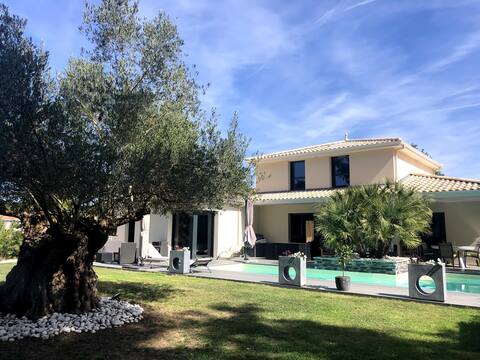 VILLA DE l 'OLIVIER