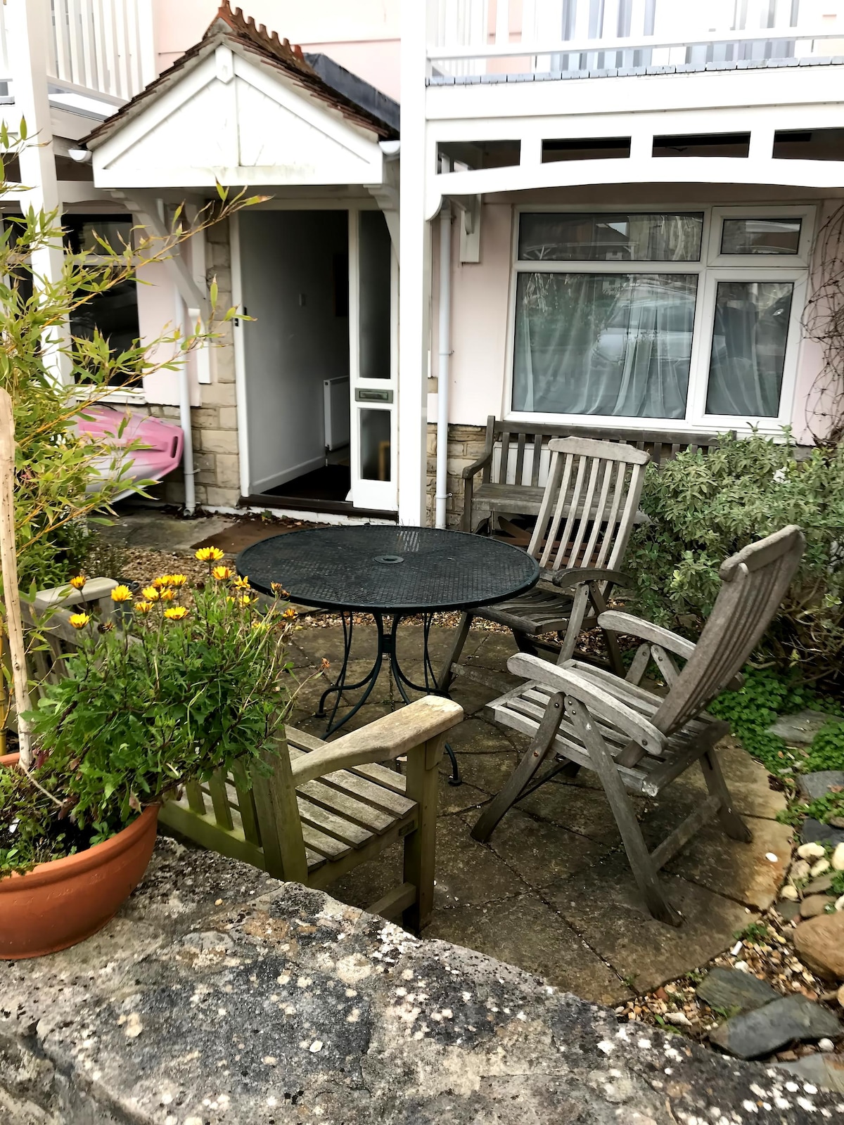 Top performing Airbnb: Little gem by the sea, own private entrance in Swanage