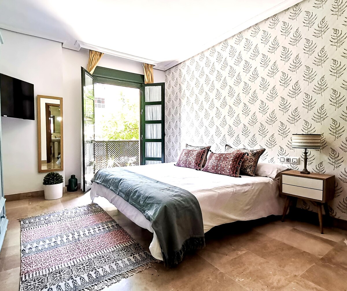 Successful Airbnb property: Aqueduct Apartment in San Roque