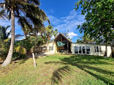 Kululeku full beachfront house