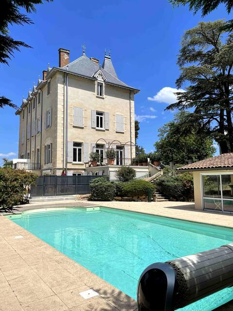 Charming apartment in 19th century castle