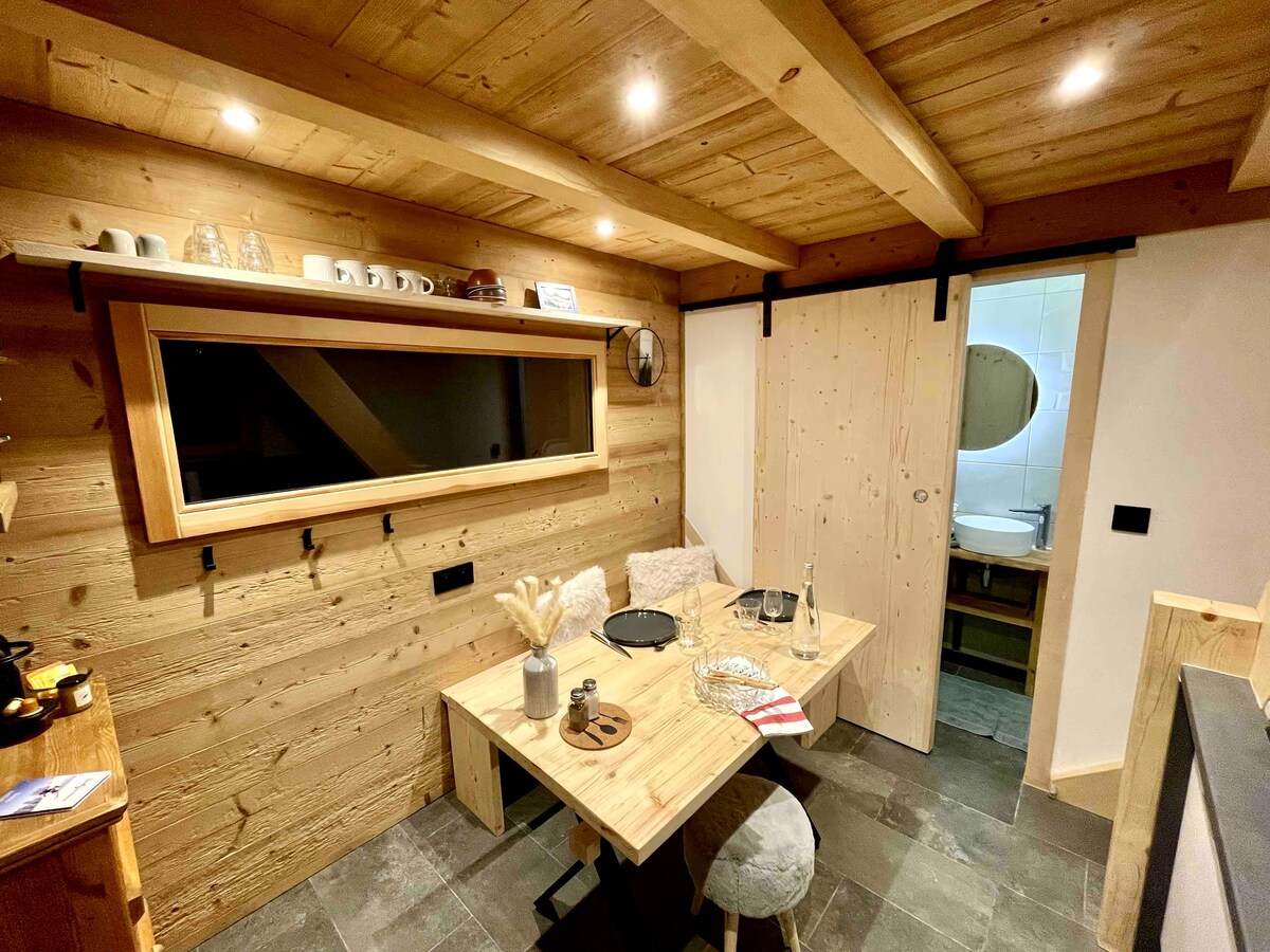 Beliebte Airbnb-Anzeige: Chalet Le Moeset (Mazot for 2 people) in Châtel