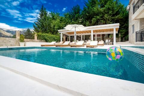 Villa Jasmine