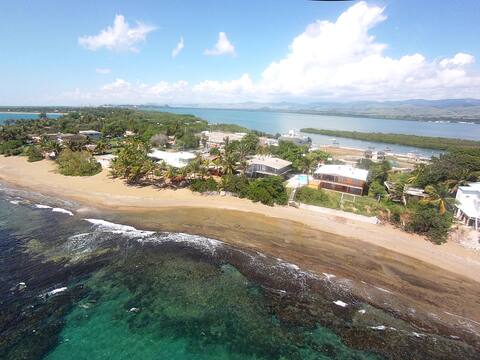 2 Houses Beachfront With Pool